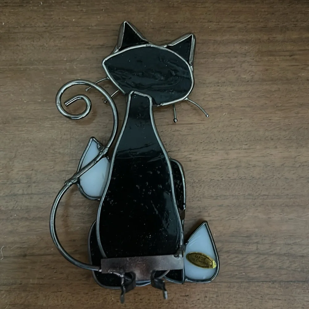 Black cat night light
